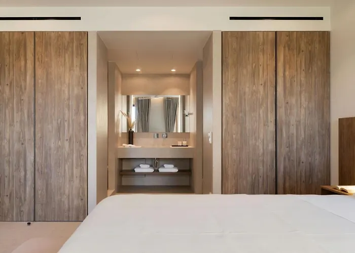 -votsalakia- Brand New Seaside 5bdr Lavender Alikí